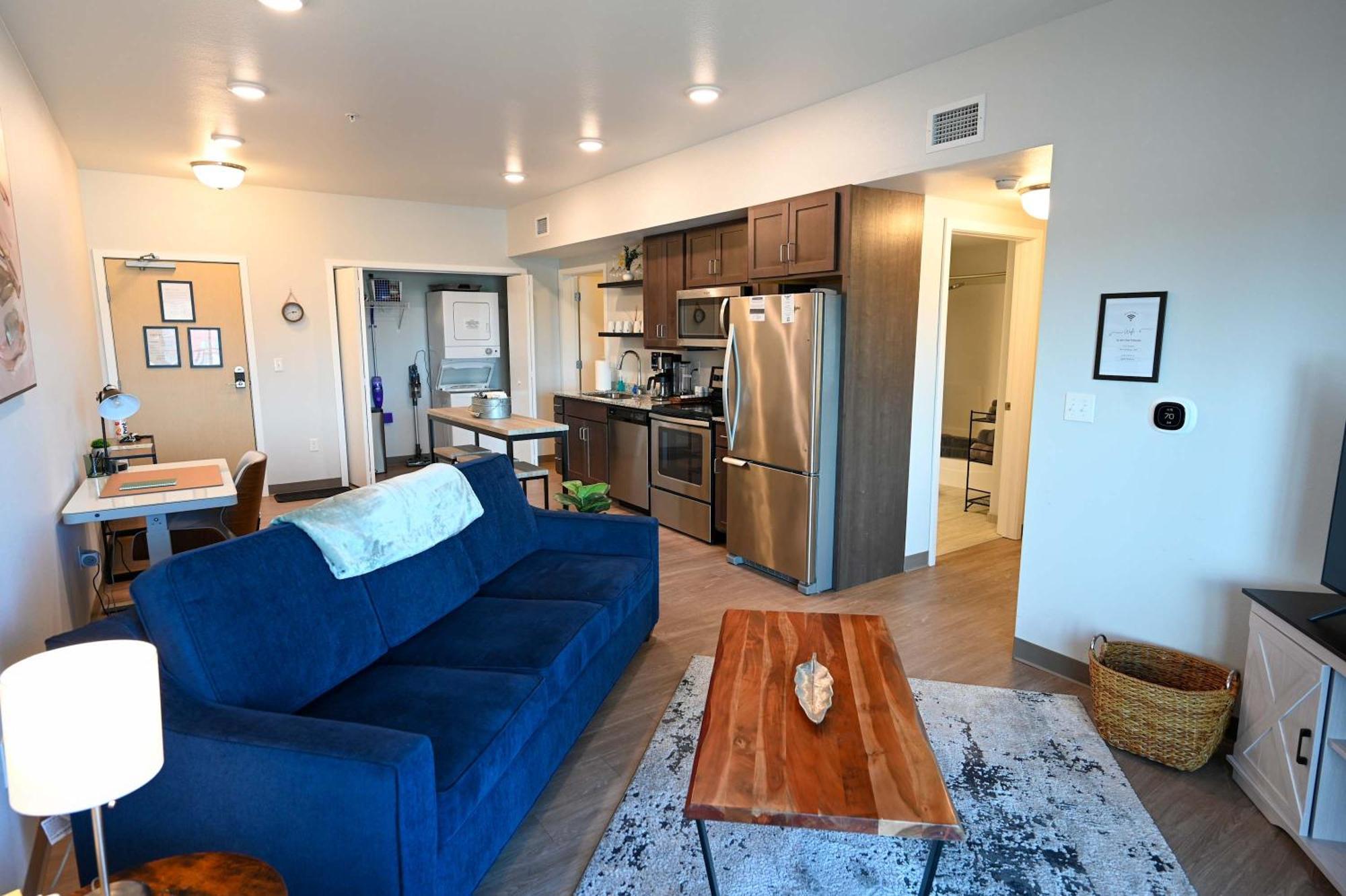 2 Bedroom Brand New Apartment Near Mayo, Park Free Rochester Exterior photo